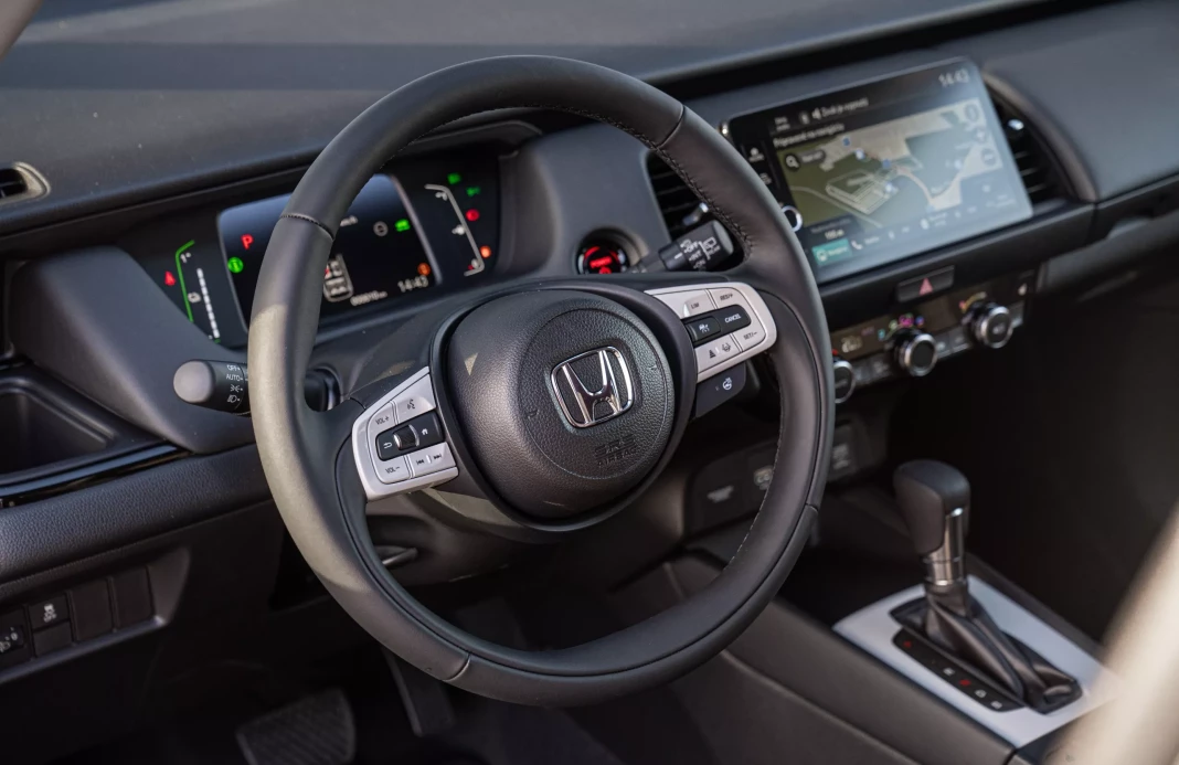 CROSSTAR E:HEV 1,5 I-MMD ADVANC E      obrázok č. 1