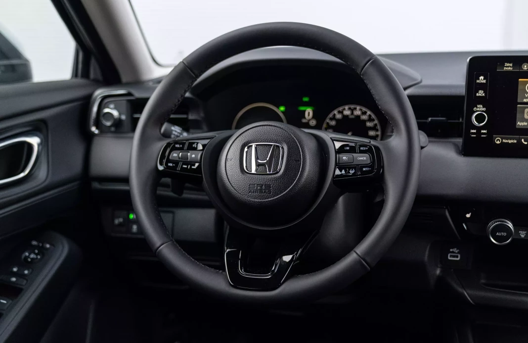 HR-V E:HEV 1,5 I-MMD ELEGANCE obrázok č. 2