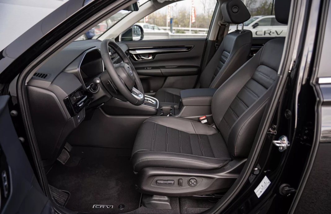 CR-V 2,0 I-MMD E:HEV AWD ADVANCE  obrázok č. 6