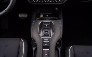 ZR-V E:HEV 2,0 I-MMD SPORT    obrázok č. 9