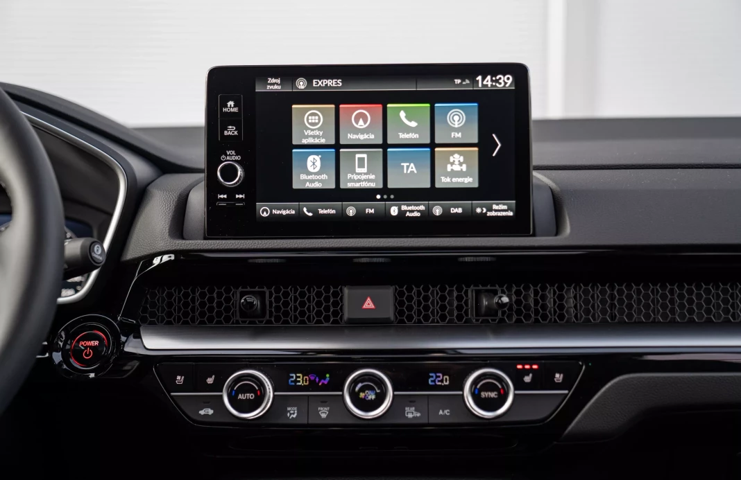 CR-V 2,0 I-MMD E:HEV AWD ADVANCE  obrázok č. 10