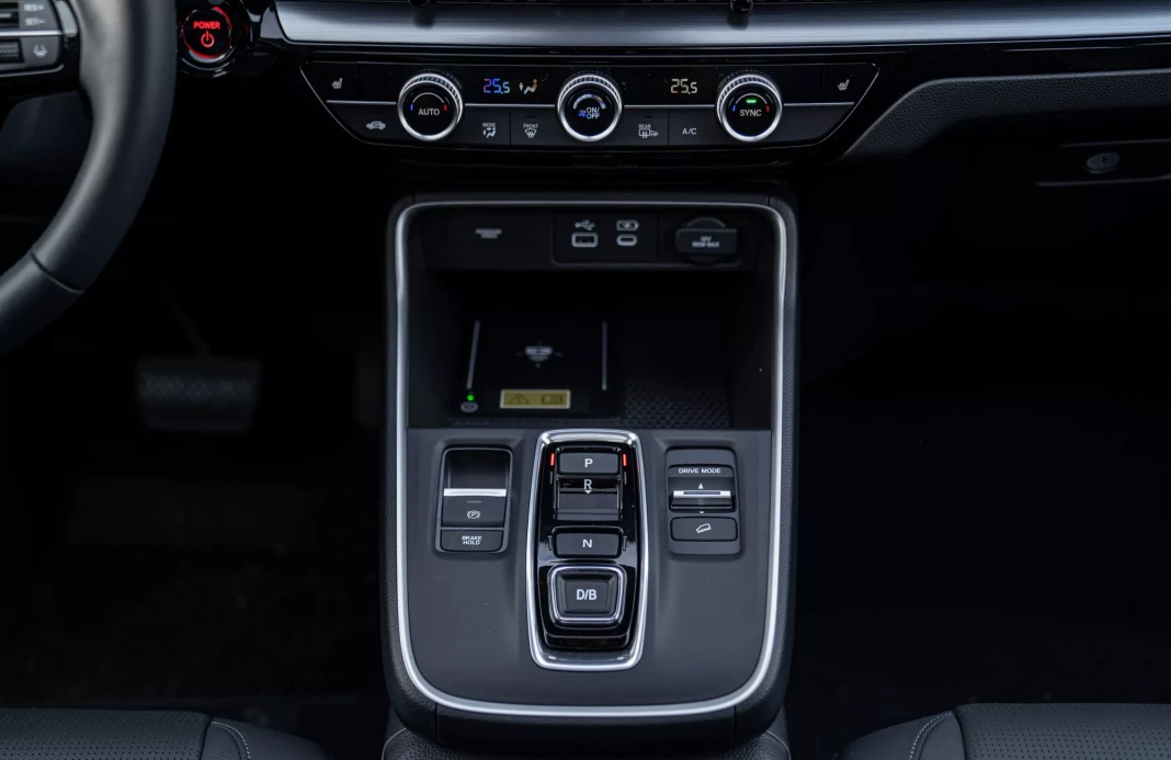 CR-V 2,0 I-MMD E:HEV 2WD ELEGANCE  obrázok č. 10