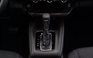 HR-V E:HEV 1,5 I-MMD ELEGANCE obrázok č. 13