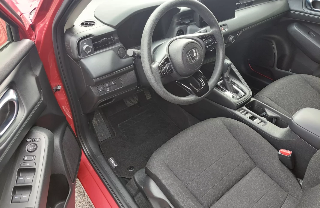 HR-V E:HEV 1,5 I-MMD   ELEGANCE obrázok č. 7