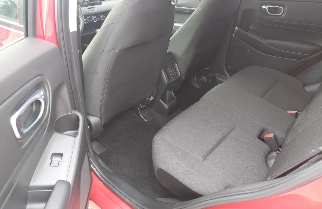 HR-V E:HEV 1,5 I-MMD   ELEGANCE obrázok č. 8