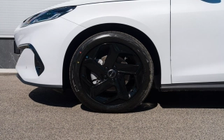 SEAL 6 DM-i Touring Comfort Lite  19 (kWh) plug in hybrid   obrázok č. 1