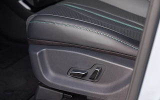 SEAL U DM-i DESIGN AWD 18,3 kWh obrázok č. 17