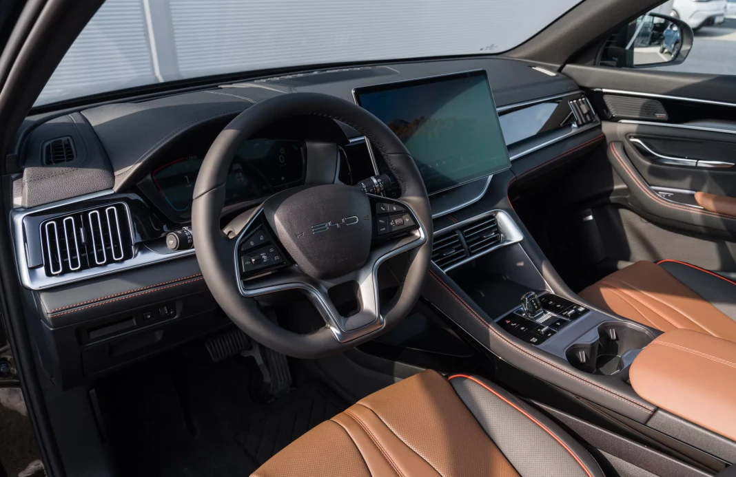 SEAL U DM-i DESIGN AWD 18,3 kWh obrázok č. 16