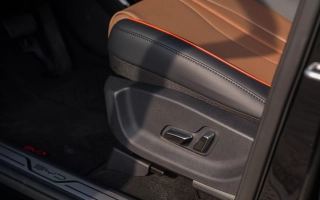 SEAL U DM-i DESIGN AWD 18,3 kWh obrázok č. 15