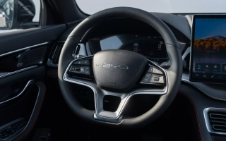 SEAL U DM-i DESIGN AWD 18,3 kWh obrázok č. 11