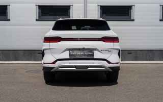SEAL U DM-i DESIGN AWD 18,3 kWh plug-in hybrid obrázok č. 6