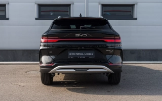 SEAL U DM-i DESIGN AWD 18,3 kWh obrázok č. 7