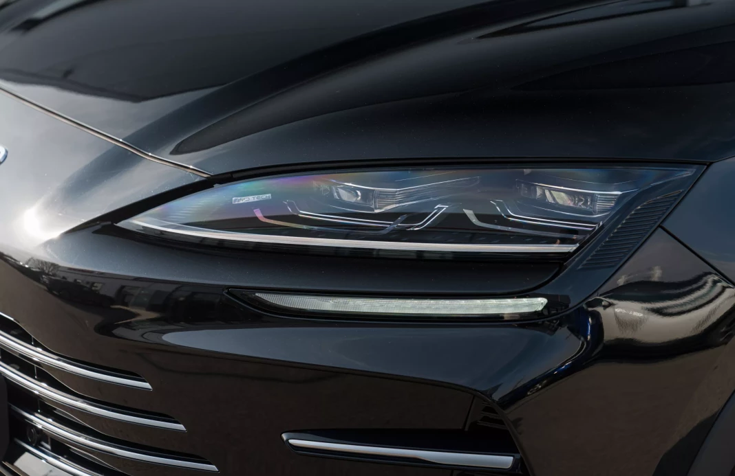 SEAL U DM-i DESIGN AWD 18,3 kWh obrázok č. 4