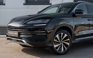 SEAL U DM-i DESIGN AWD 18,3 kWh obrázok č. 3