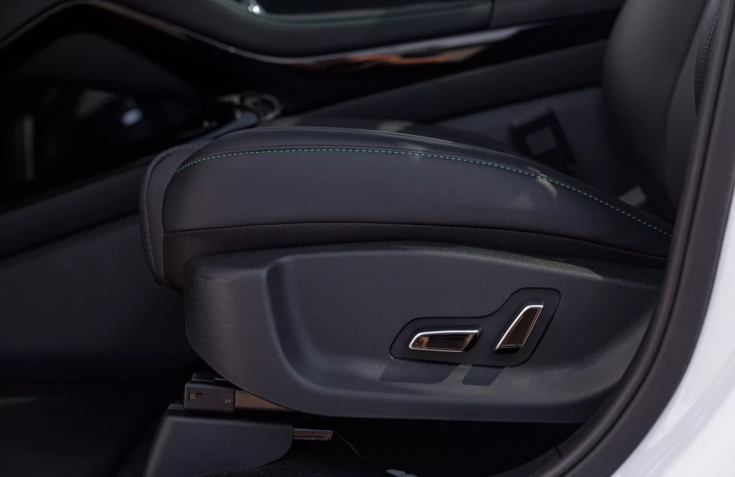 SEAL U DM-i COMFORT 26,6 kWh plug-in hybrid obrázok č. 13