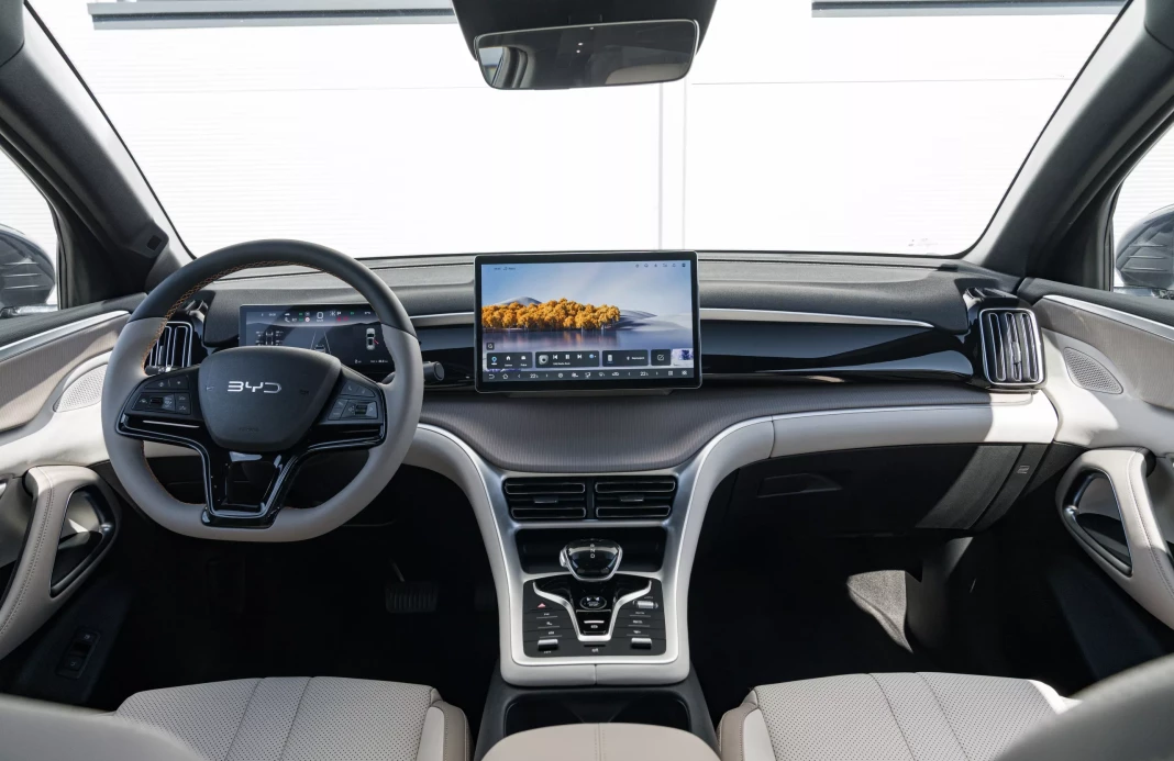 SEALION 5 DM-i DESIGN 18,3 kWh plug-in hybrid obrázok č. 8