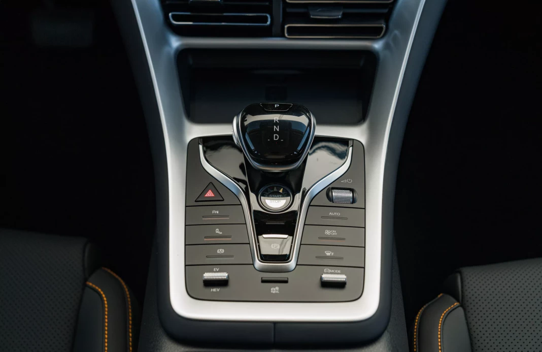 SEALION 5 DM-i Comfort 12,6 kWh plug-in hybrid obrázok č. 9