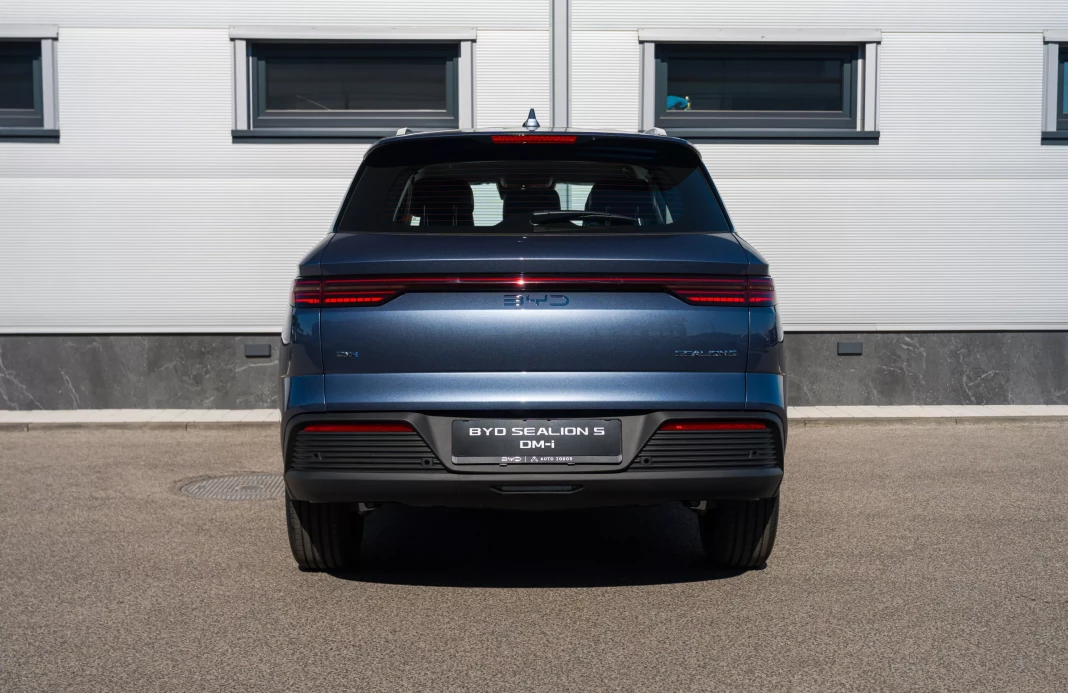 SEALION 5 DM-i Comfort 12,6 kWh plug-in hybrid obrázok č. 6