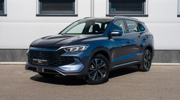 SEALION 5 DM-i Comfort 12,6 kWh plug-in hybrid