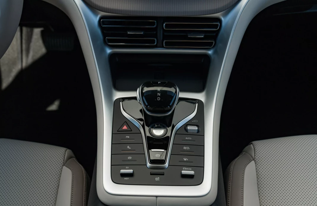 SEALION 5 DM-i Comfort 12,6 kWh plug-in hybrid obrázok č. 11