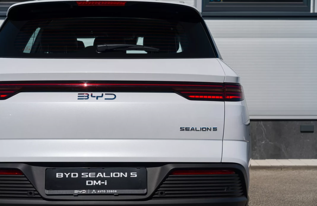 SEALION 5 DM-i DESIGN 18,3 kWh plug-in hybrid obrázok č. 5