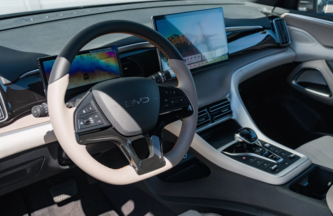 SEALION 5 DM-i DESIGN 18,3 kWh plug-in hybrid obrázok č. 11
