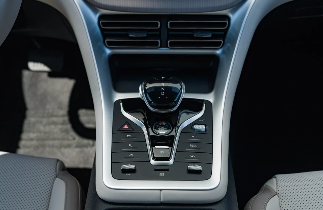 SEALION 5 DM-i DESIGN 18,3 kWh plug-in hybrid obrázok č. 12