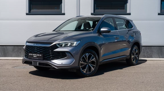 SEALION 5 DM-i DESIGN 18,3 kWh plug-in hybrid