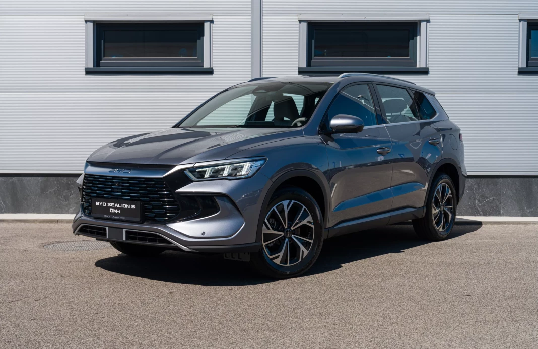 SEALION 5 DM-i DESIGN 18,3 kWh plug-in hybrid obrázok č. 0