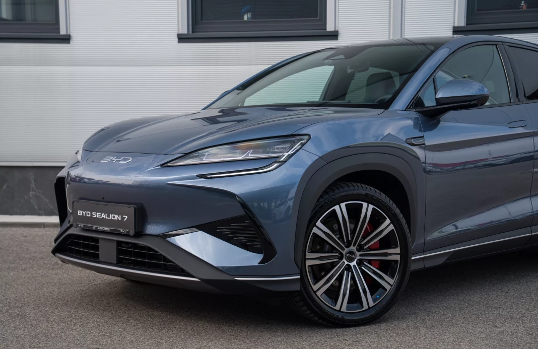 BYD SEALION 7 Excellence AWD 91,3 kWh obrázok č. 3