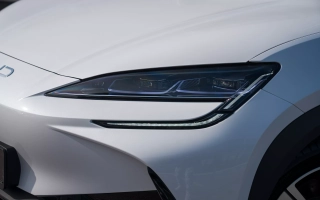 BYD SEALION 7 Excellence AWD 91,3 kWh 4x4 elektro obrázok č. 1