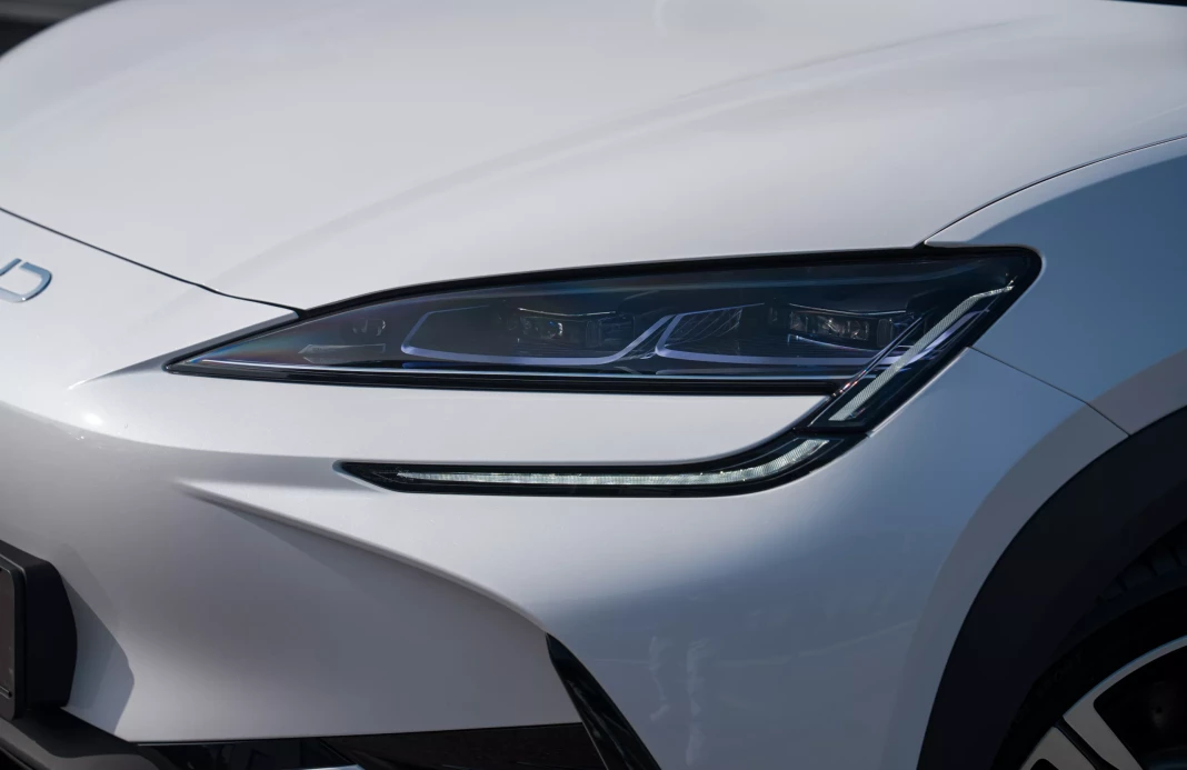 BYD SEALION 7 Excellence AWD 91,3 kWh 4x4 elektro obrázok č. 1