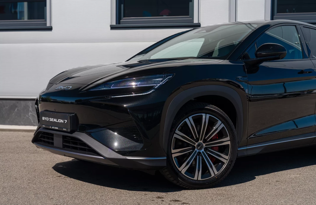 BYD SEALION 7 Excellence AWD 91,3 kWh obrázok č. 3