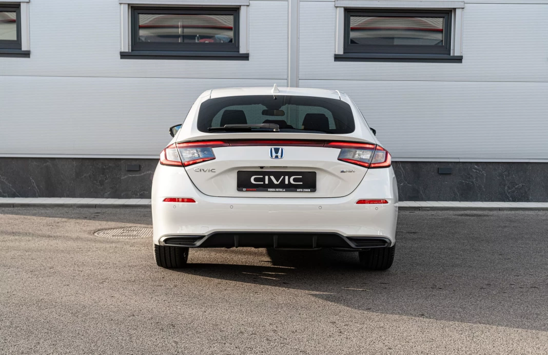 CIVIC 2,0 I-MMD ADVANCE obrázok č. 1