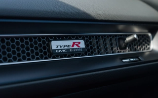 Civic Type R 2.0 VTEC TURBO Type R obrázok č. 15