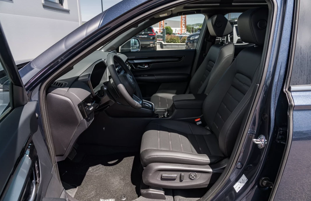 CR-V 2,0 I-MMD E:HEV AWD ADVANCE 2026 obrázok č. 9