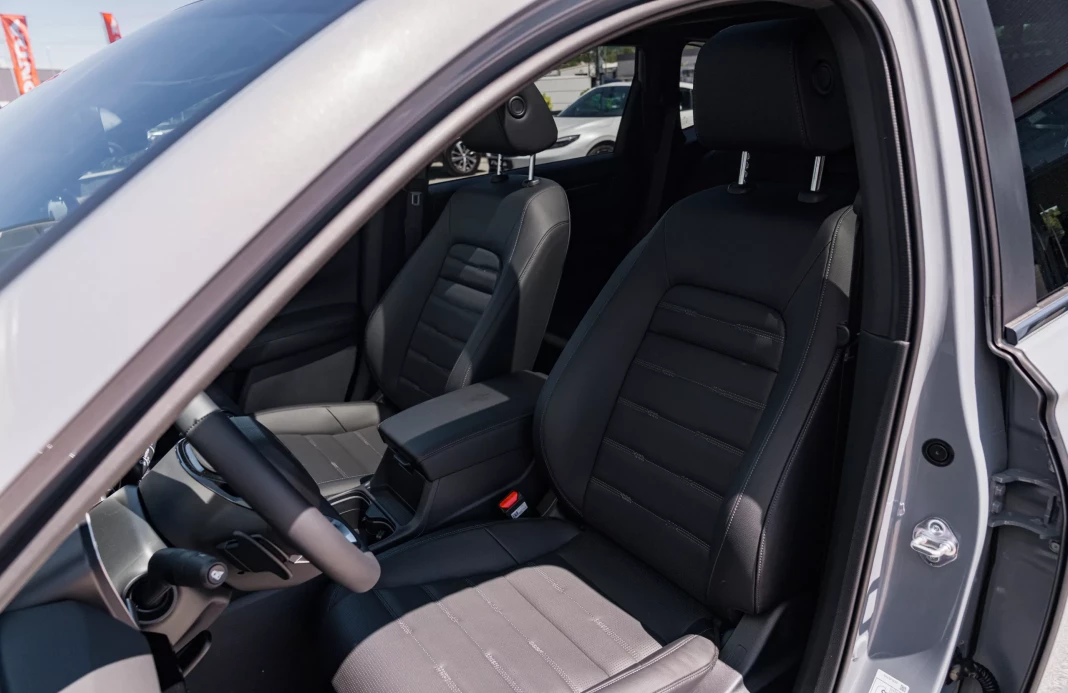 CR-V 2,0 I-MMD E:HEV AWD ADVANCE 2026 obrázok č. 9