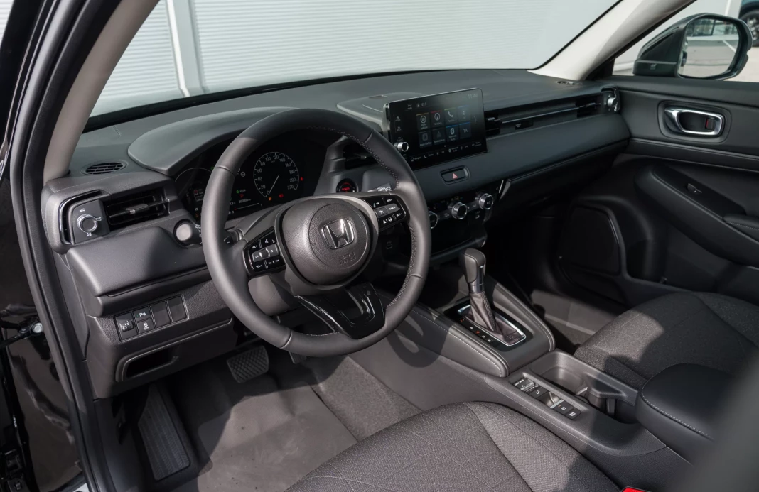 HR-V E:HEV 1,5 I-MMD ELEGANCE obrázok č. 10