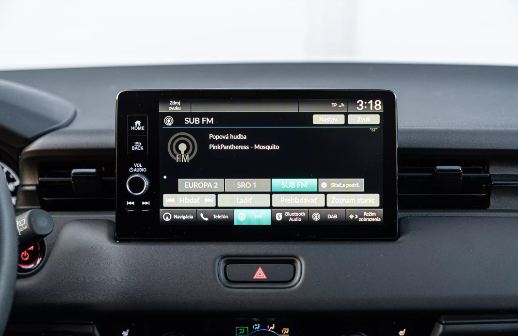 HR-V E:HEV 1,5 I-MMD  ELEGANCE obrázok č. 12