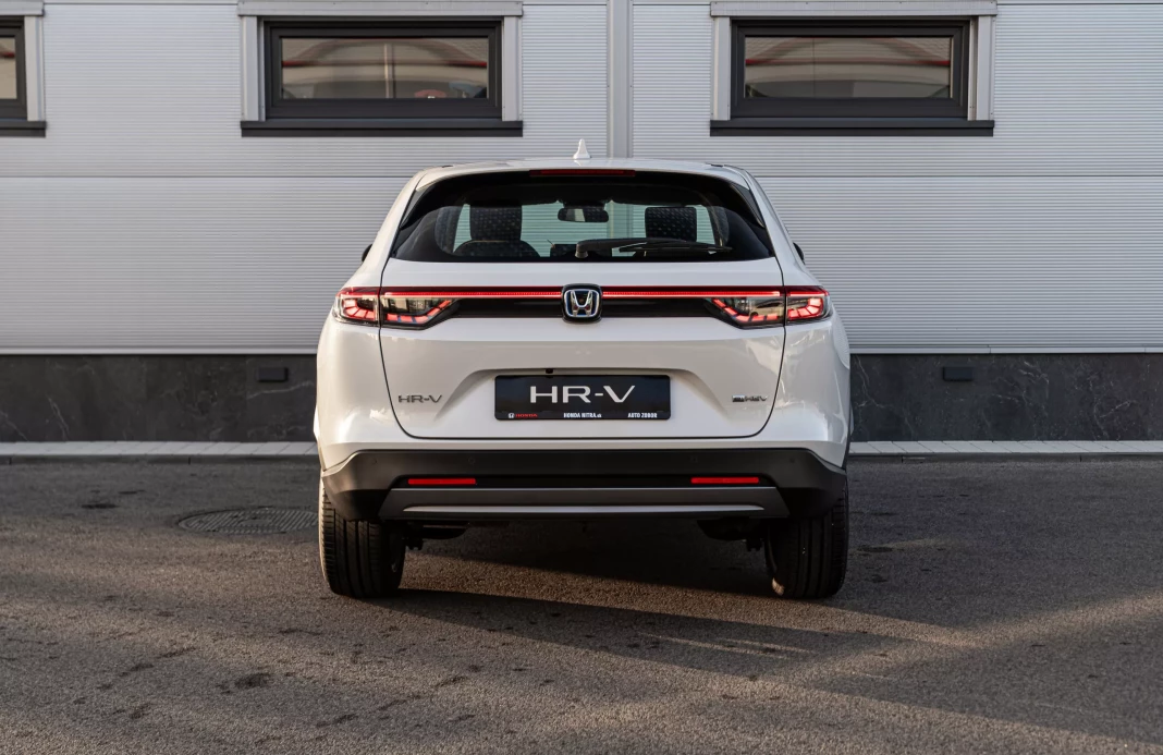 HR-V E:HEV 1,5 I-MMD  ELEGANCE obrázok č. 3