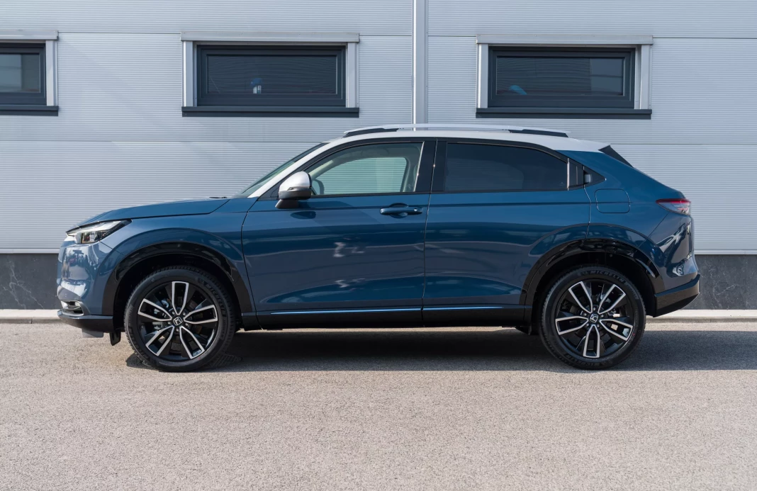 HR-V e:HEV 1,5 i-MMD   ADVANCE STYLE obrázok č. 1