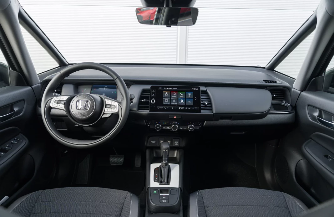 CROSSTAR E:HEV 1,5 I-MMD ADVANCE      obrázok č. 11