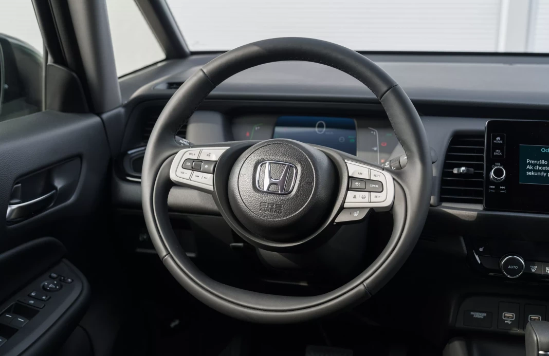 CROSSTAR E:HEV 1,5 I-MMD ADVANCE      obrázok č. 12