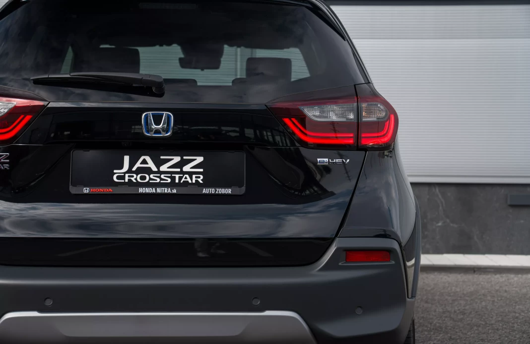 CROSSTAR E:HEV 1,5 I-MMD ADVANCE      obrázok č. 6