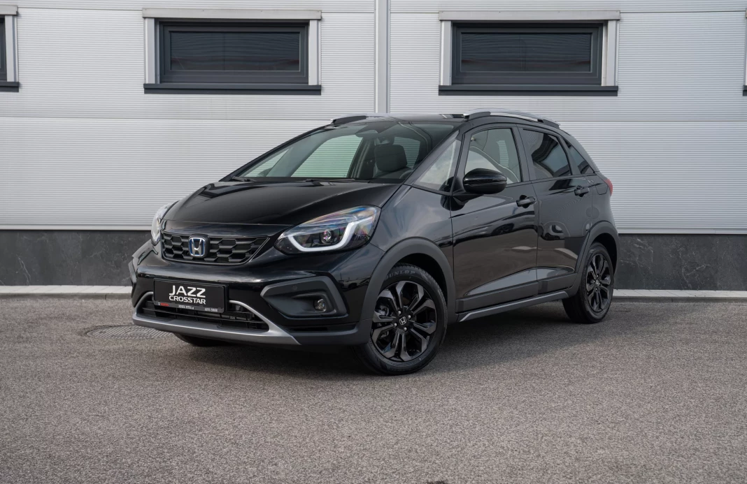 CROSSTAR E:HEV 1,5 I-MMD ADVANCE      obrázok č. 0