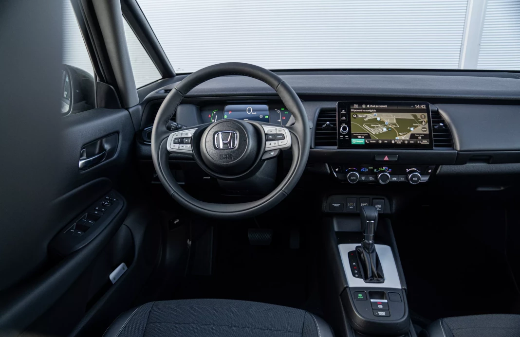 CROSSTAR E:HEV 1,5 I-MMD ADVANCE      obrázok č. 9