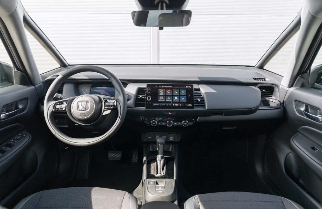 CROSSTAR E:HEV 1,5 I-MMD ADVANCE      obrázok č. 10
