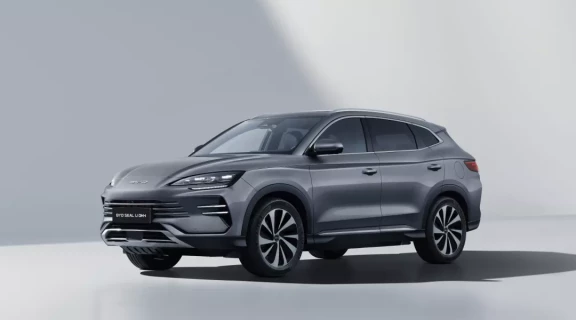SEAL U DM-i BOOST 18,3 kWh plug-in hybrid