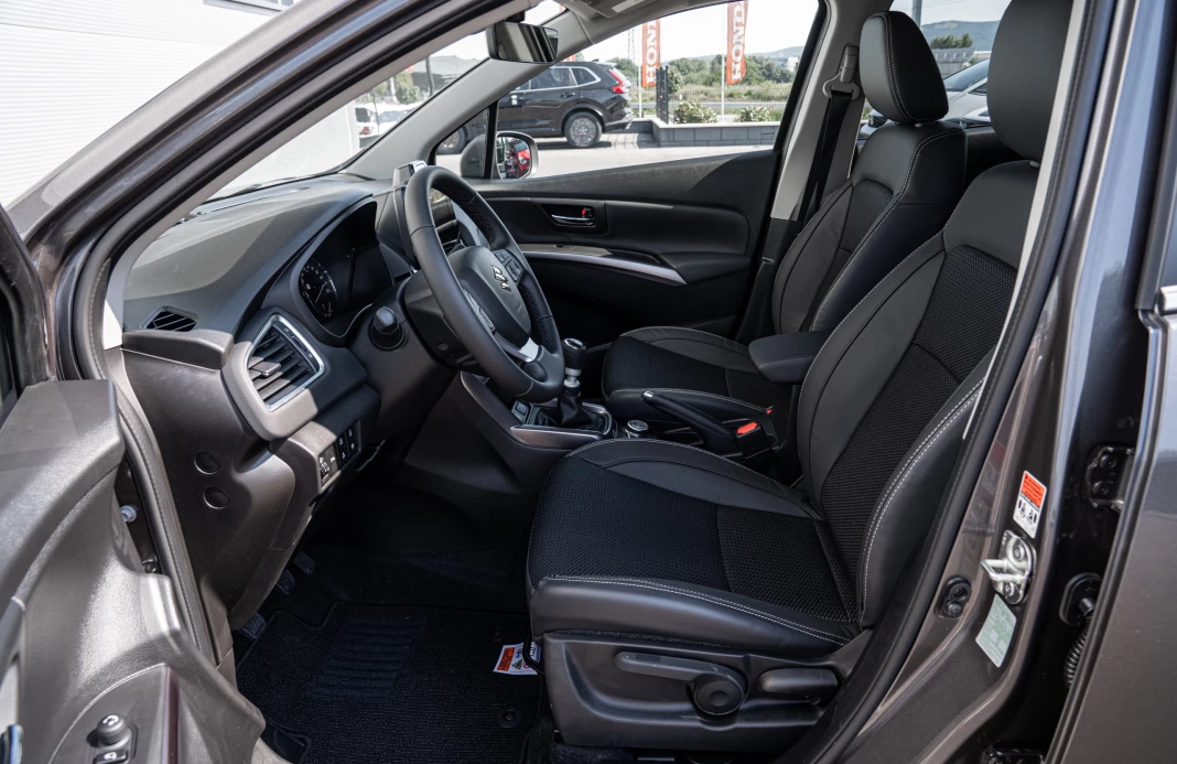 S-Cross 1,4 Elegance,4WD,MT Predvádzacie vozidlo obrázok č. 12