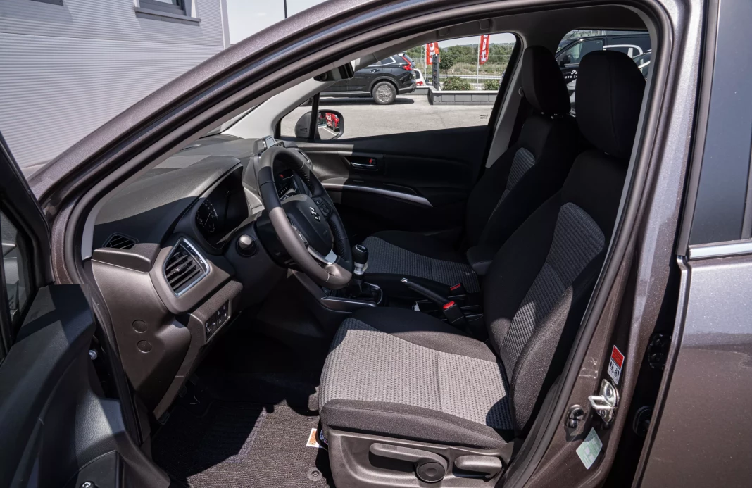 S-Cross 1,4 Premium 4WD,AT  obrázok č. 8